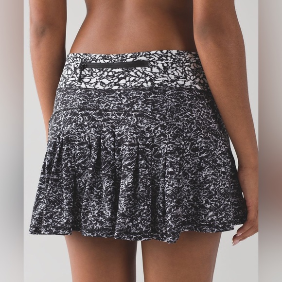 Lululemon - Circuit Breaker Skirt - Iced Wave White 🍋🍋 - Picture 4 of 6